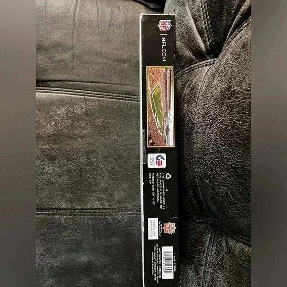 NEW Pittsburgh Steelers - 1000 Piece Panoramic Jigsaw Puzzle - Center View - Picture 4 of 5